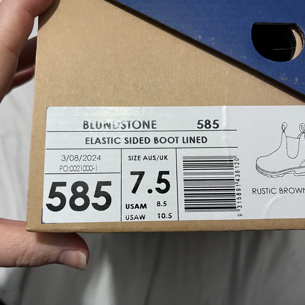 Blundstone Rustic Brown Ankle Boots - Picture 5 of 11